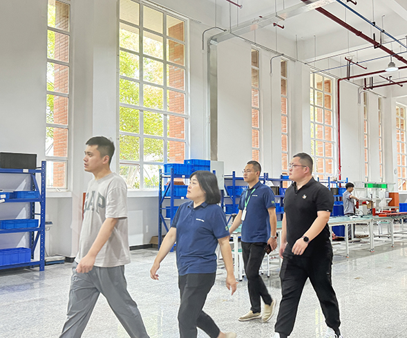 广东会科技迎来科大国创一行领导莅临参观交流,共谋合作新篇章 广东会科技迎来科大国创一行领导莅临参观交流,共谋合作新篇章